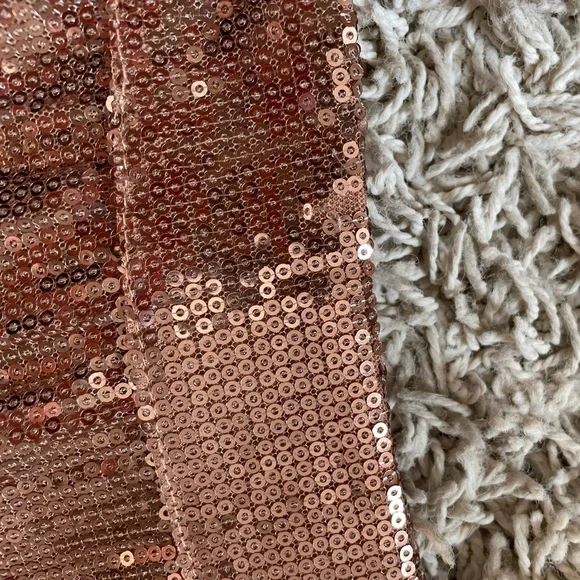 Gorgeous Sequin Skirt - Picture 4 of 7